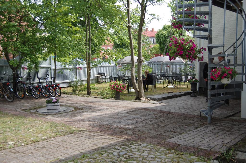 Vita Huset B&B Soelvesborg Bagian luar foto